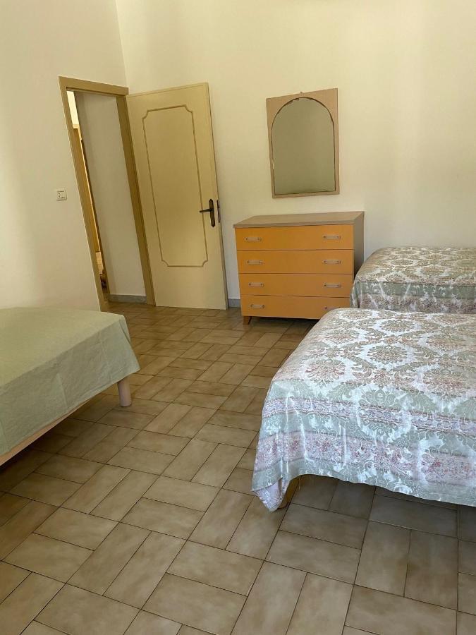 Villa Ticia A 100 Metri Dalla Spiaggia Con Parcheggio Privato Lido Marini Extérieur photo