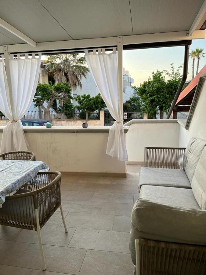 Villa Ticia A 100 Metri Dalla Spiaggia Con Parcheggio Privato Lido Marini Extérieur photo