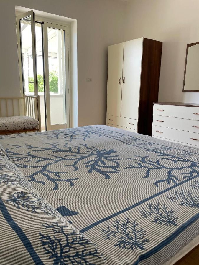 Villa Ticia A 100 Metri Dalla Spiaggia Con Parcheggio Privato Lido Marini Extérieur photo